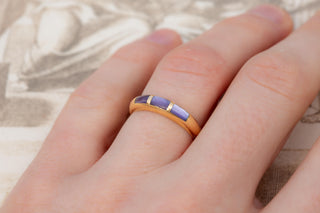 Vintage French Modernist Purple Resin Inlay Ring in 18K Gold, circa 1970