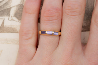 Vintage French Modernist Purple Resin Inlay Ring in 18K Gold, circa 1970