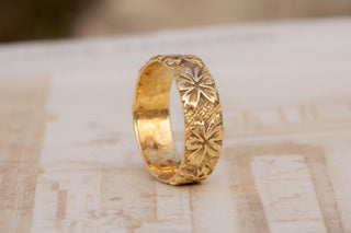 Vintage French 18K Gold Engraved Floral Wedding Band, c.1960s