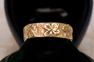 Vintage French 18K Gold Engraved Floral Wedding Band, c.1960s