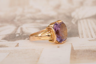 Vintage Gold Amethyst Intaglio Ring, c.1940