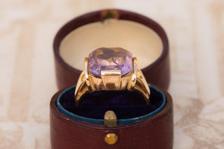 Vintage Gold Amethyst Intaglio Ring, c.1940