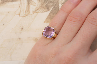 Vintage Gold Amethyst Intaglio Ring, c.1940