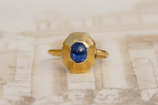 13th Century Medieval Sapphire “Pie-Dish” Gold Ring, Circa 1280