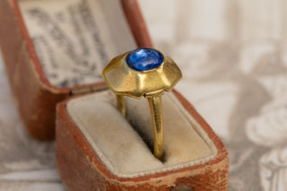 13th Century Medieval Sapphire “Pie-Dish” Gold Ring, Circa 1280