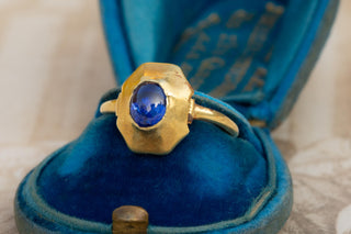13th Century Medieval Sapphire “Pie-Dish” Gold Ring, Circa 1280