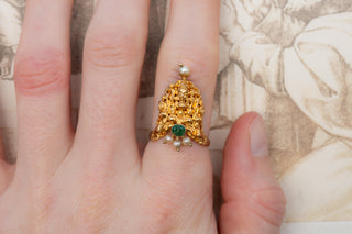 Antique Early 19th Century South Indian Gold ‘Nalī’ Ring with Emerald & Pearls