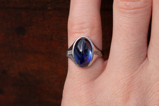 Art Deco White Gold Sapphire Ring