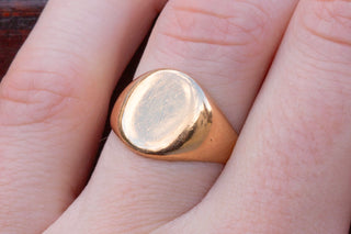 Victorian Gold Signet Ring