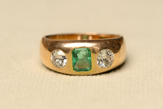 Antique Emerald and Diamond Ring