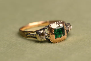 Georgian Emerald and Diamond Trilogy Ring; 18th Century Emerald Ring in Gold