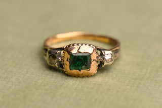 Georgian Emerald and Diamond Trilogy Ring; 18th Century Emerald Ring in Gold