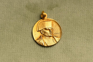 Small French 18K Gold Napoleon Medal Pendant by Révillon c.1900