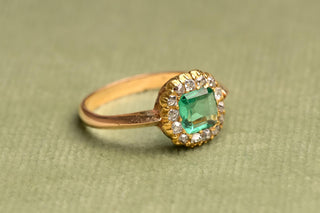 Victorian Emerald and Diamond Cluster Ring by Raymond c.1890 Brussels