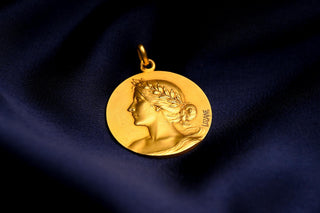 Antique French 18K Gold c.1910 Art Nouveau Medal Pendant of La France by Lozane