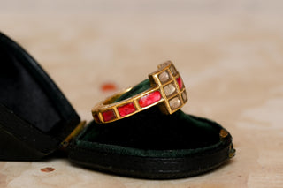 Antique Mughal Ruby and Polki Rock Crystal Gold Ring; Hyderabad, India, c.1850