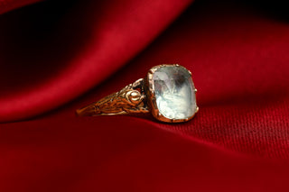Georgian Portuguese Foiled Blue Paste Solitaire Ring, c.1760–1780