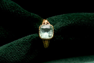 Georgian Portuguese Foiled Blue Paste Solitaire Ring, c.1760–1780