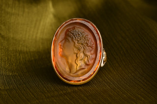 French Vintage Glass Cameo Ring