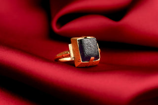Ancient Blue Glass Ring Seljuk High-Carat Gold