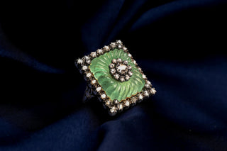 French Carved Russian Emerald & Diamond ‘Jelly Mould’ Ring, c.1840