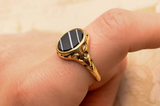 Victorian 18K Gold Banded Agate Signet Ring c.1870 Pinky Gentleman's Ring