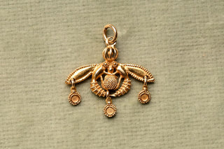 Vintage Etruscan Revival 18K Gold Insect Pendant, c.1980