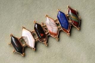 Georgian 18K Gold Specimen Hardstone Bracelet, c.1820