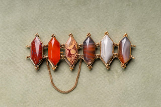Georgian 18K Gold Specimen Hardstone Bracelet, c.1820