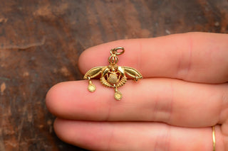 Vintage Etruscan Revival 18K Gold Insect Pendant, c.1980