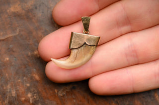 Victorian Tiger’s Claw Gold Pendant, c.1870