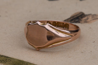 Edwardian Rose Gold Shielded Signet-Ravensbury Antiques