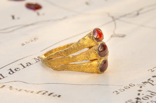 Ancient Roman Gold and Garnet Ring-Ravensbury Antiques